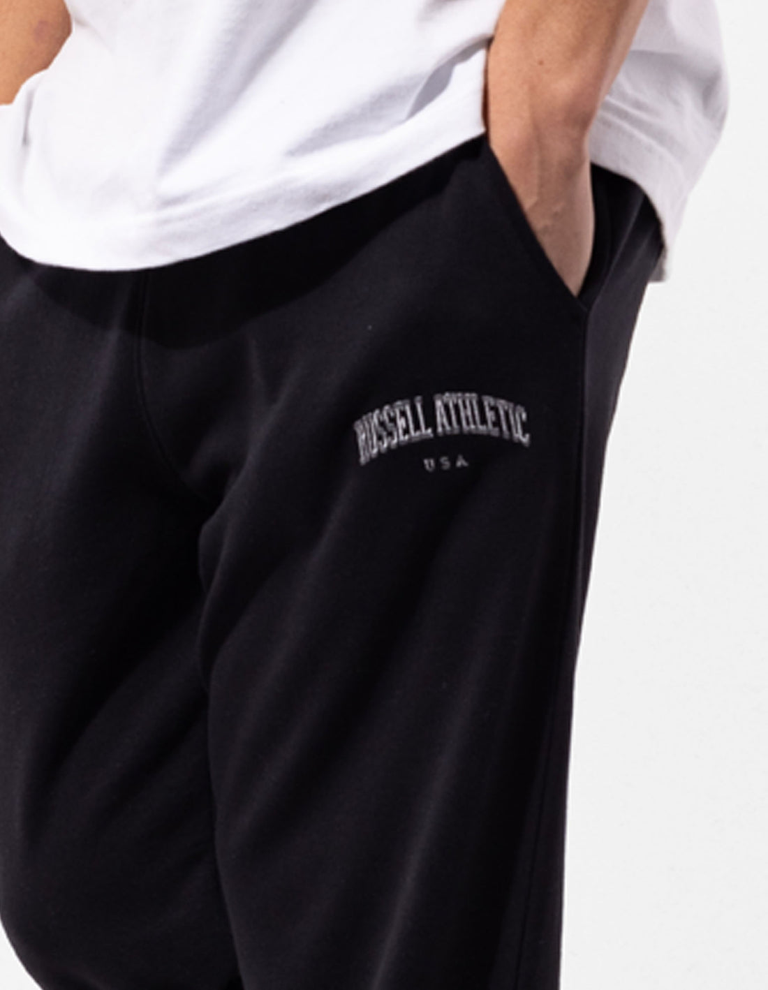 Men Russell Athletic Originals Big Arch Unbrushed Open Leg Track pants Black | EMQYAJ289