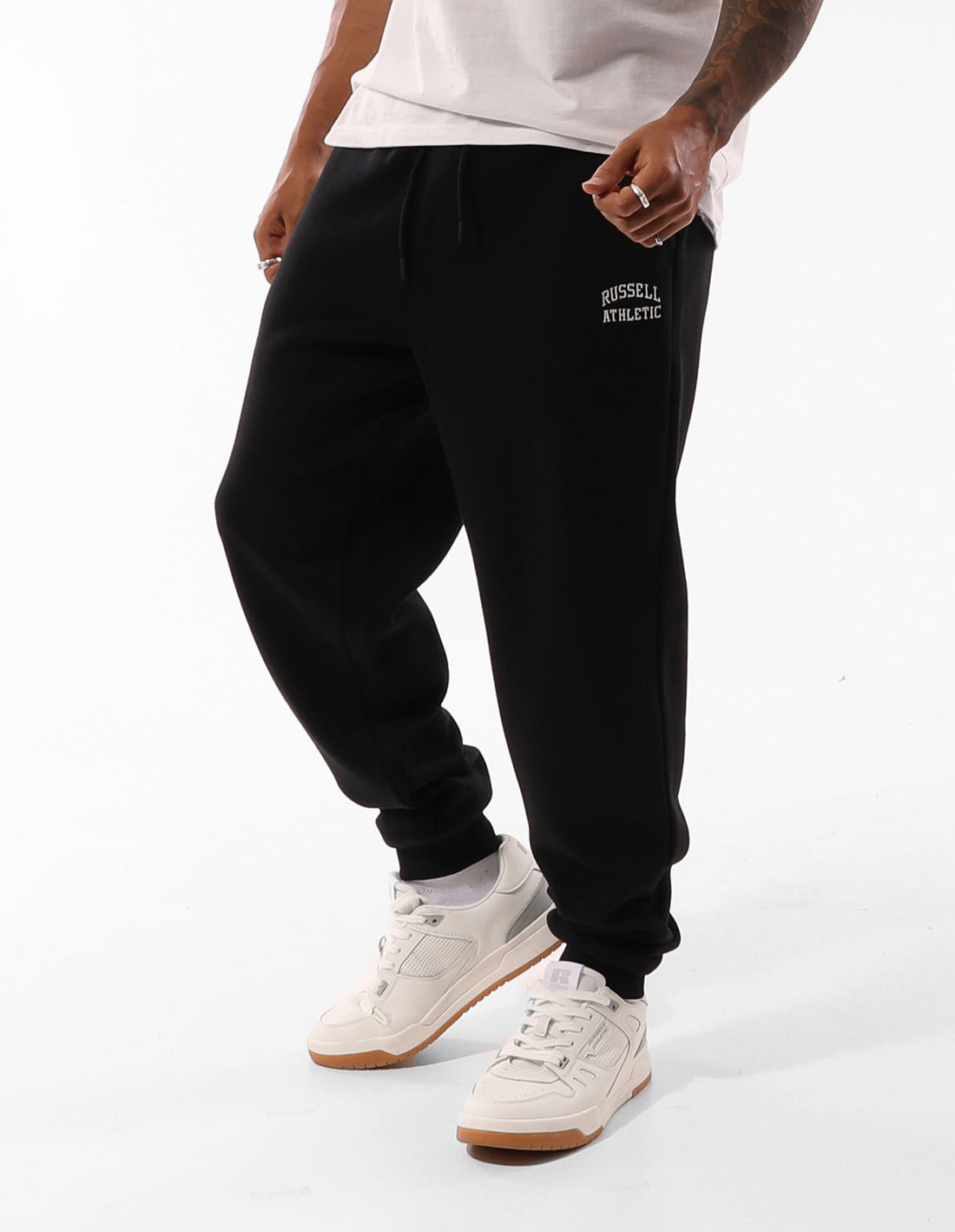 Men Russell Athletic Originals Small Arch Cuff Track pants Black | RZCGKM748